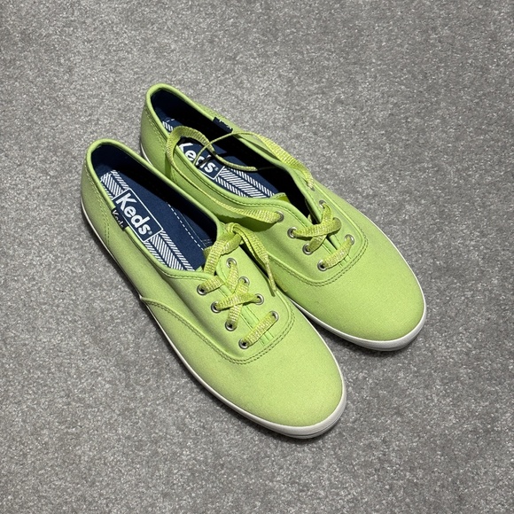 BNWOT lime green Keds with sparkly laces size 7.5 - Picture 4 of 4